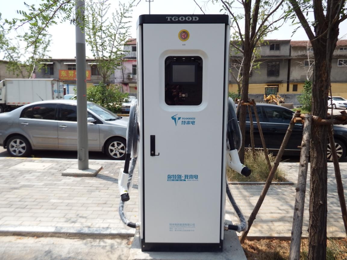 智能電動(dòng)汽車(chē)充電樁落戶(hù)緹香郡璟園小區