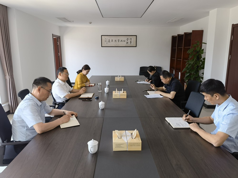 徐俊董事長(cháng)到信華金融控股公司開(kāi)展座談?wù){研   