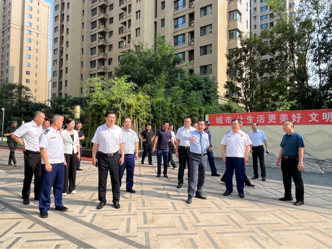 棗莊市消防救援支隊到中房·緹香郡小區調研